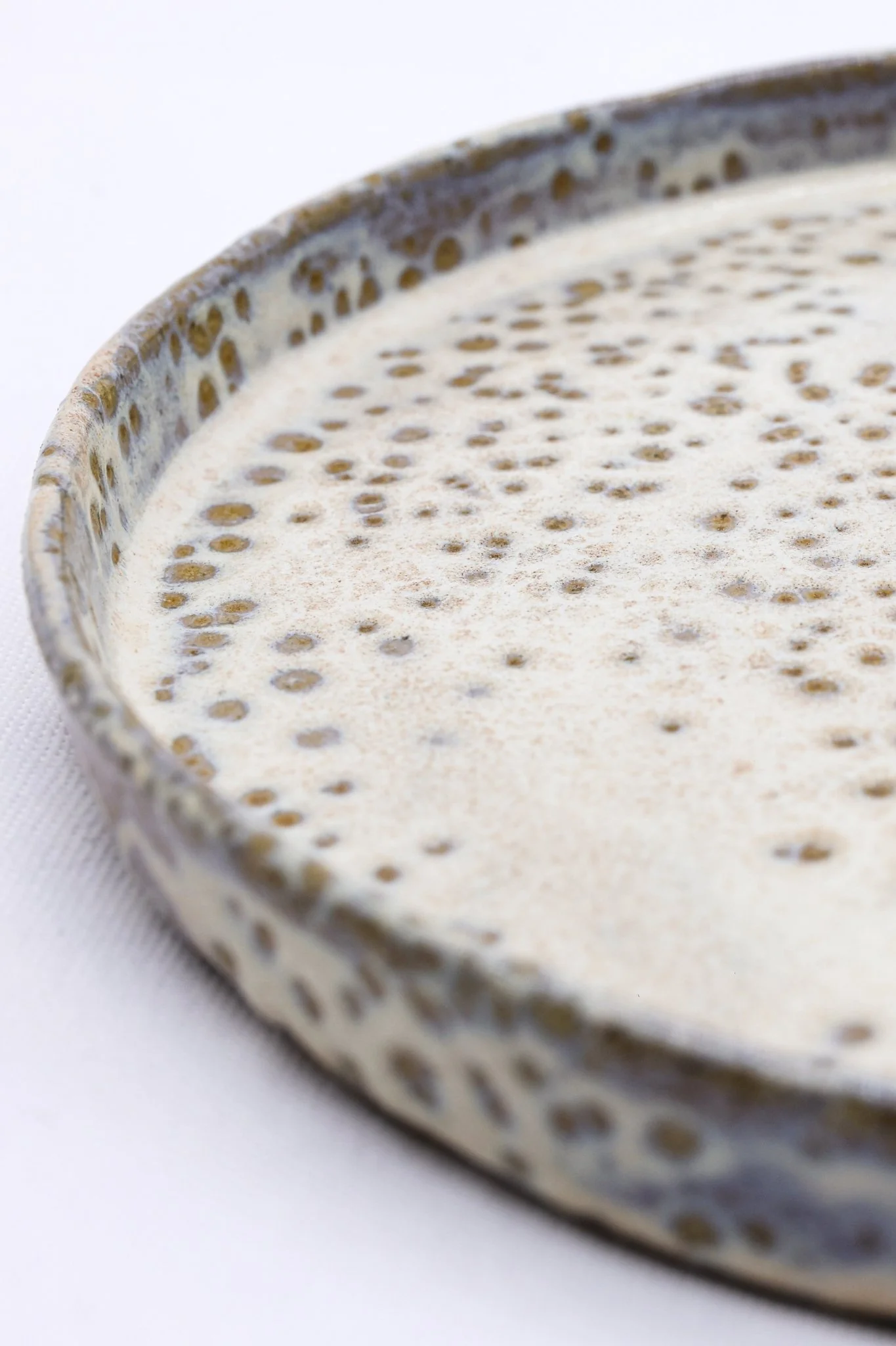 23 cm Saltfoam Stoneware Handmade Ceramic Dinner Plate - Image 2