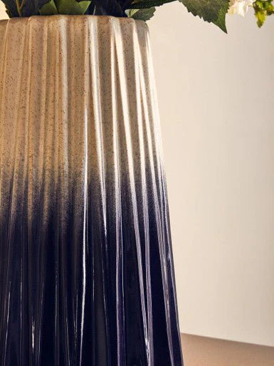 Azul Small Ombre Vase - Image 8