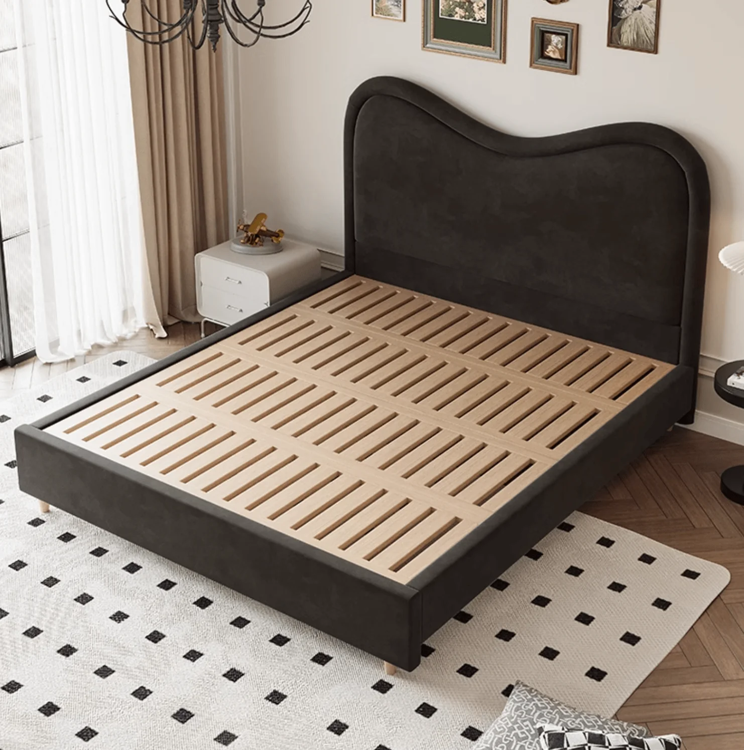 Baeyer King Size / Super King Size Bed, Velvet - Image 11