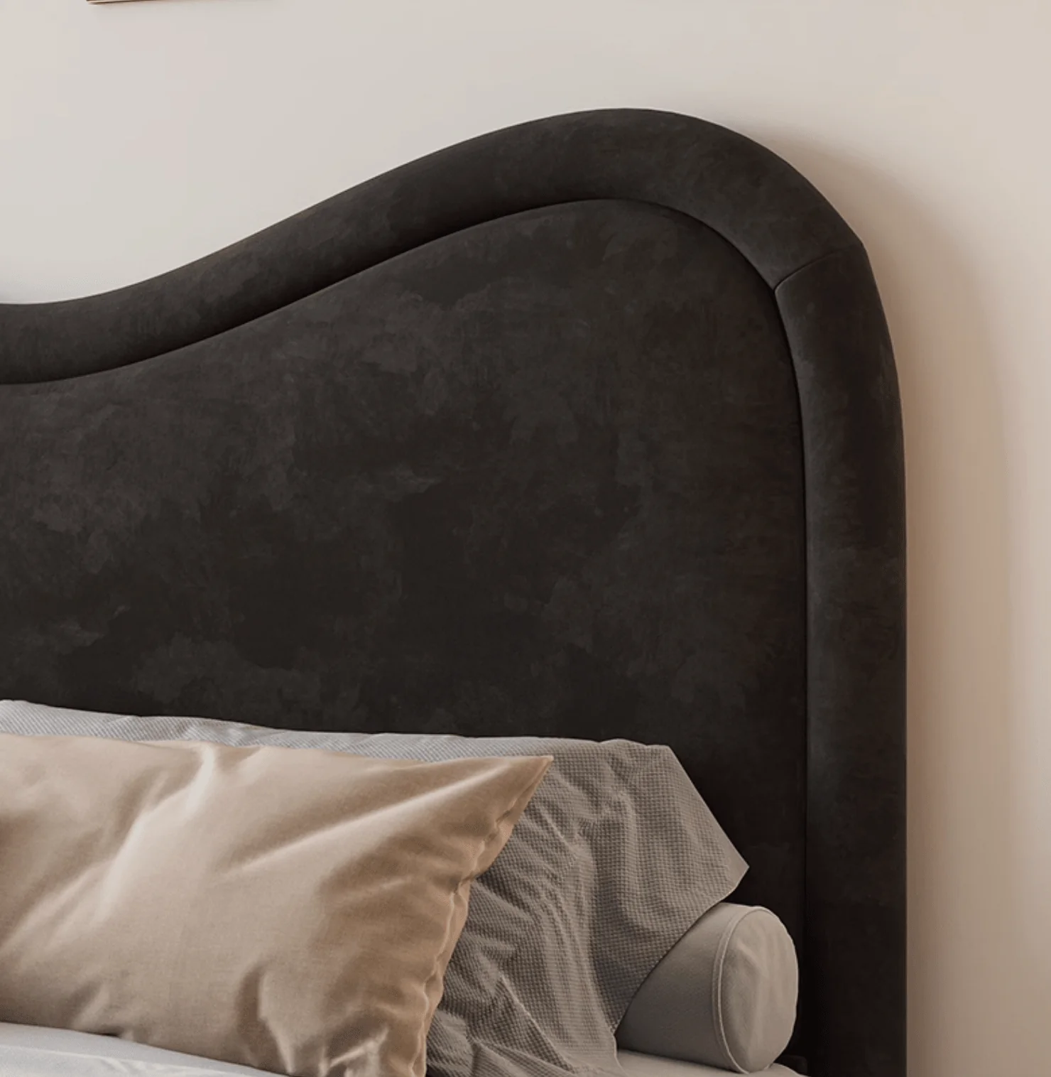 Baeyer King Size / Super King Size Bed, Velvet - Image 7