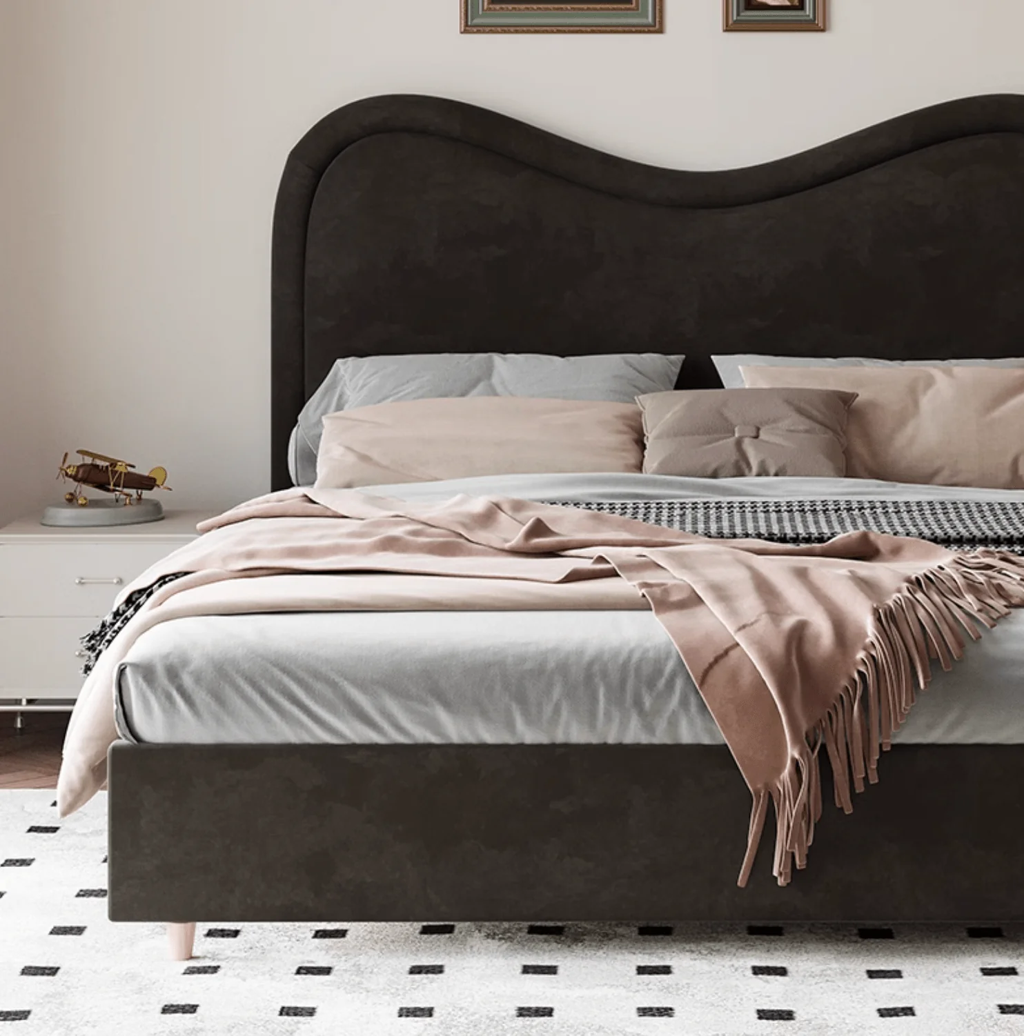 Baeyer King Size / Super King Size Bed, Velvet - Image 9