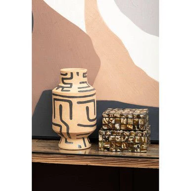 Barren Earthenware Vase - Image 7