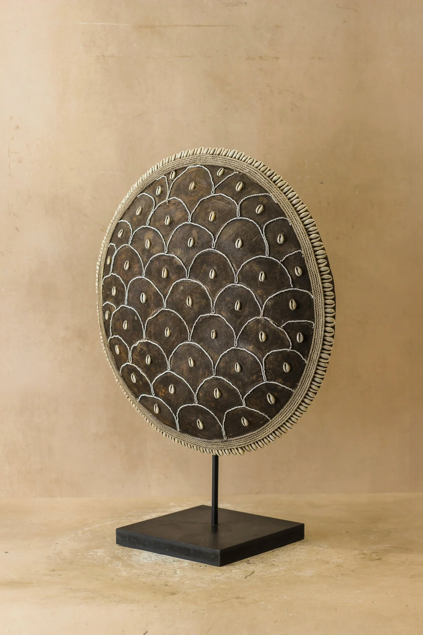 Cameroon Cowrie Shell Shield - Image 3