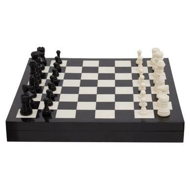 Churchill Games Black and White Chess Set - Image 5