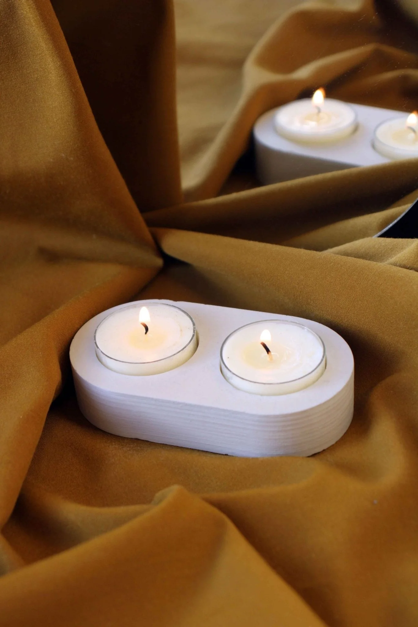 CONCRETE DOUBLE TEALIGHT HOLDER - Image 2