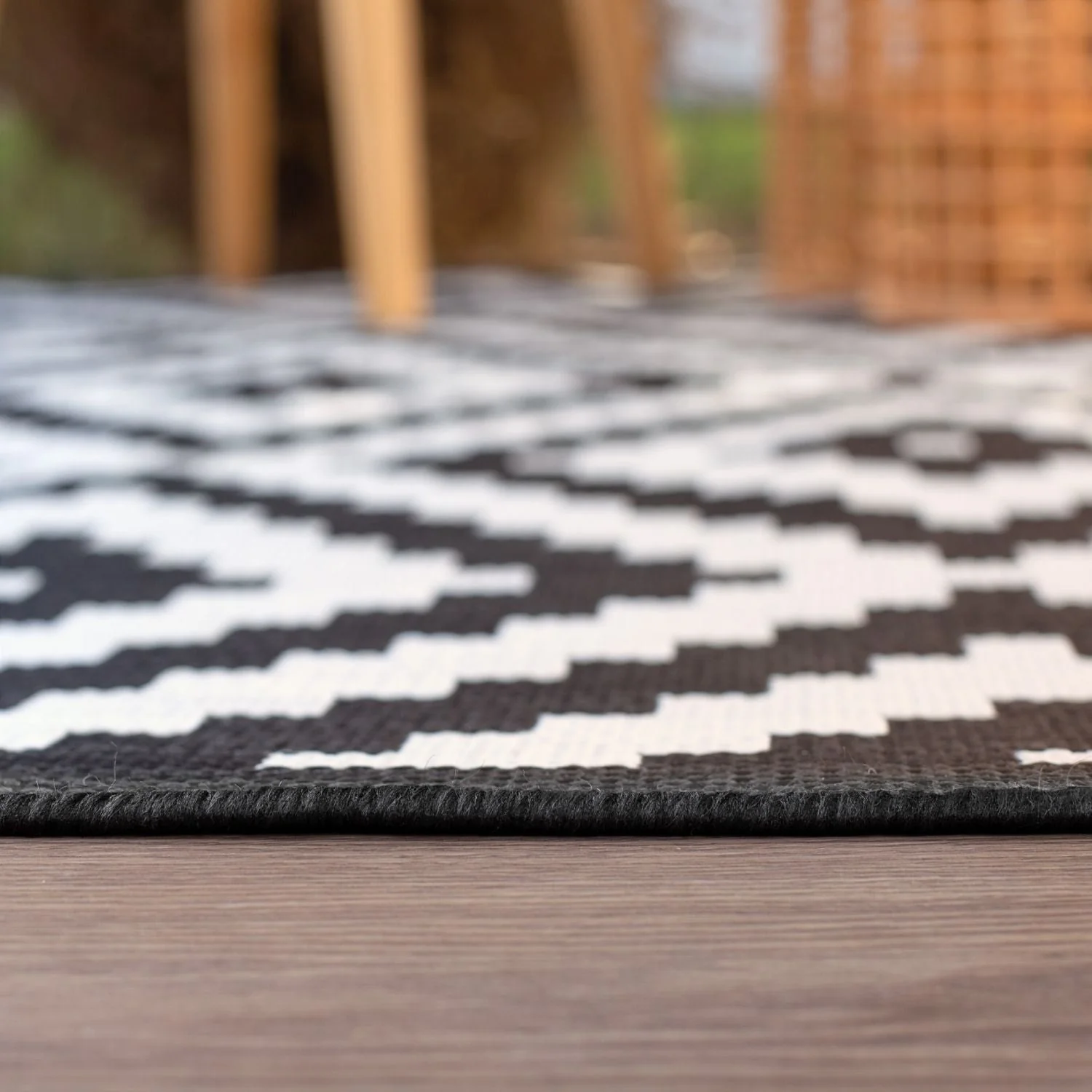 Ecology Outdoor Rug Black | 100bl - Image 7