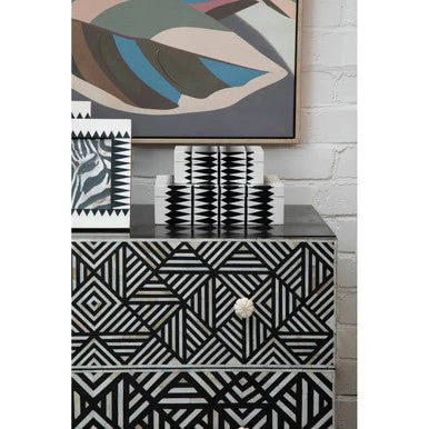 Fusion Bone Monochrome Chest of drawers - Image 9