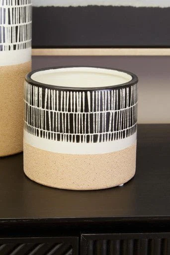 Jada Small Striped Planter - Image 9