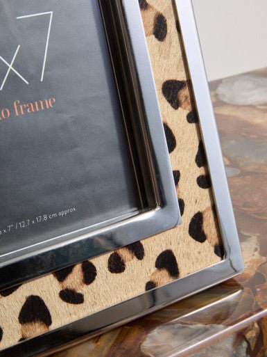 Kensington Townhouse 5 x 7 Leopard Design Photo Frame - Image 11