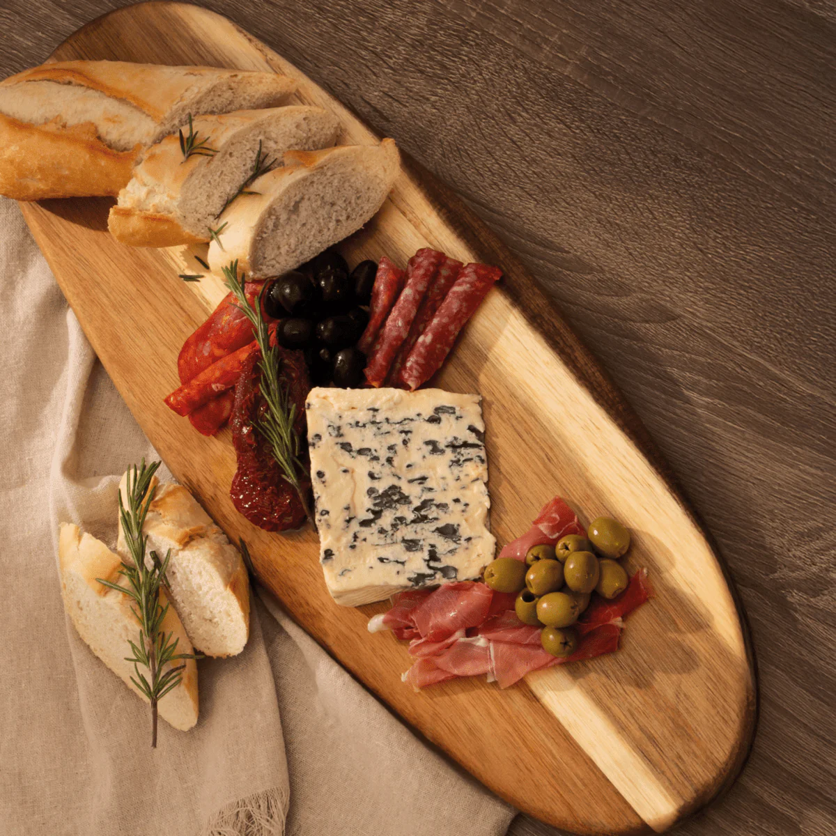 Kora Acacia Oval Serving And Chopping Board - Image 6