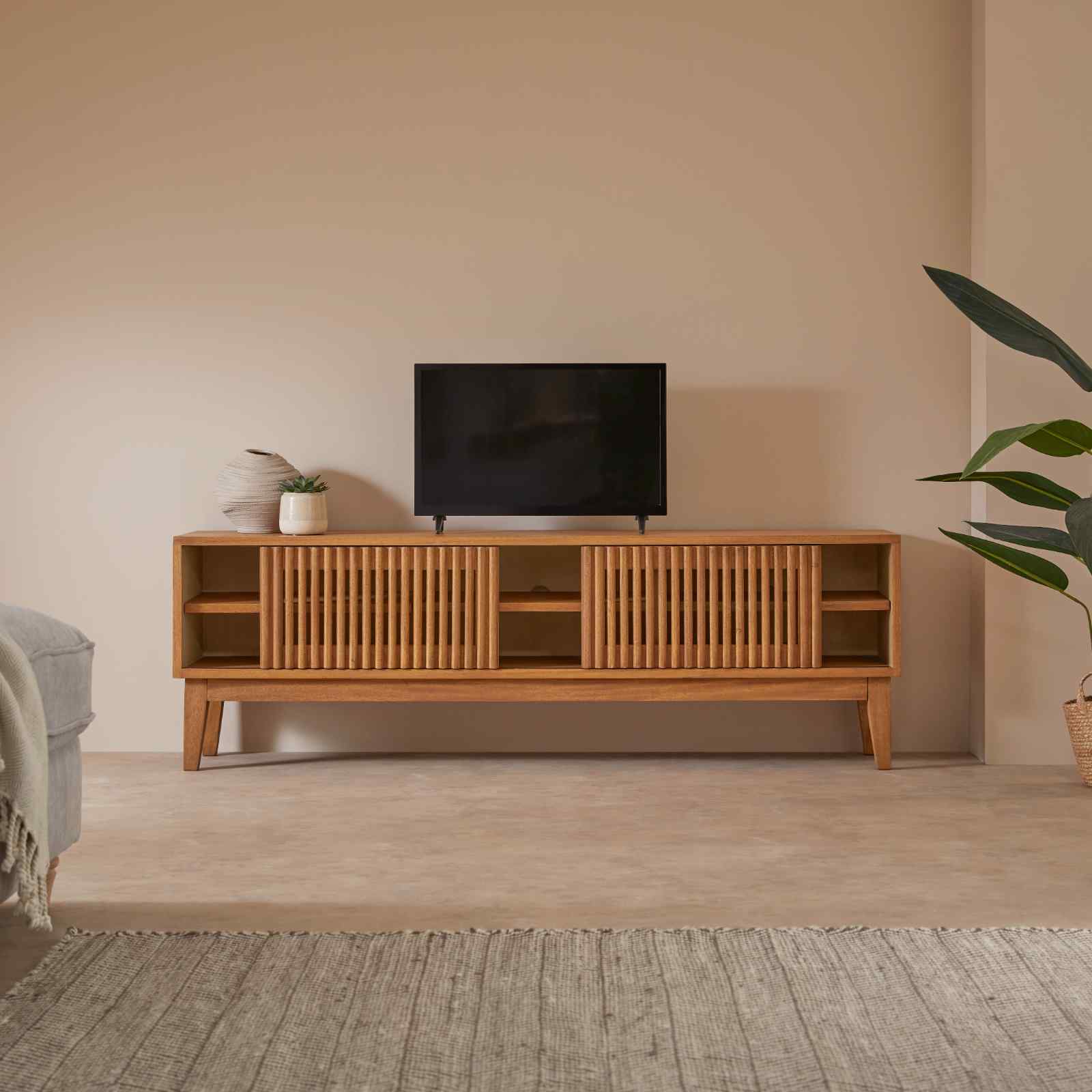 Melia Media Unit with Sliding Doors - Image 11