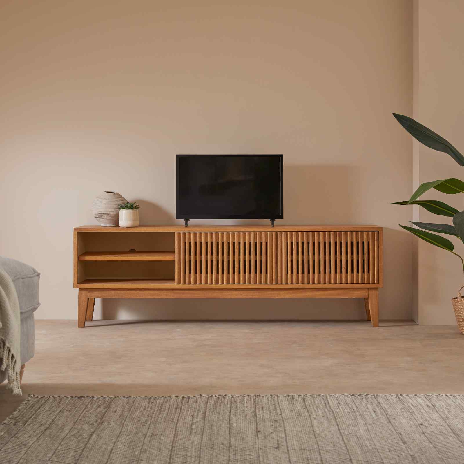 Melia Media Unit with Sliding Doors - Image 4