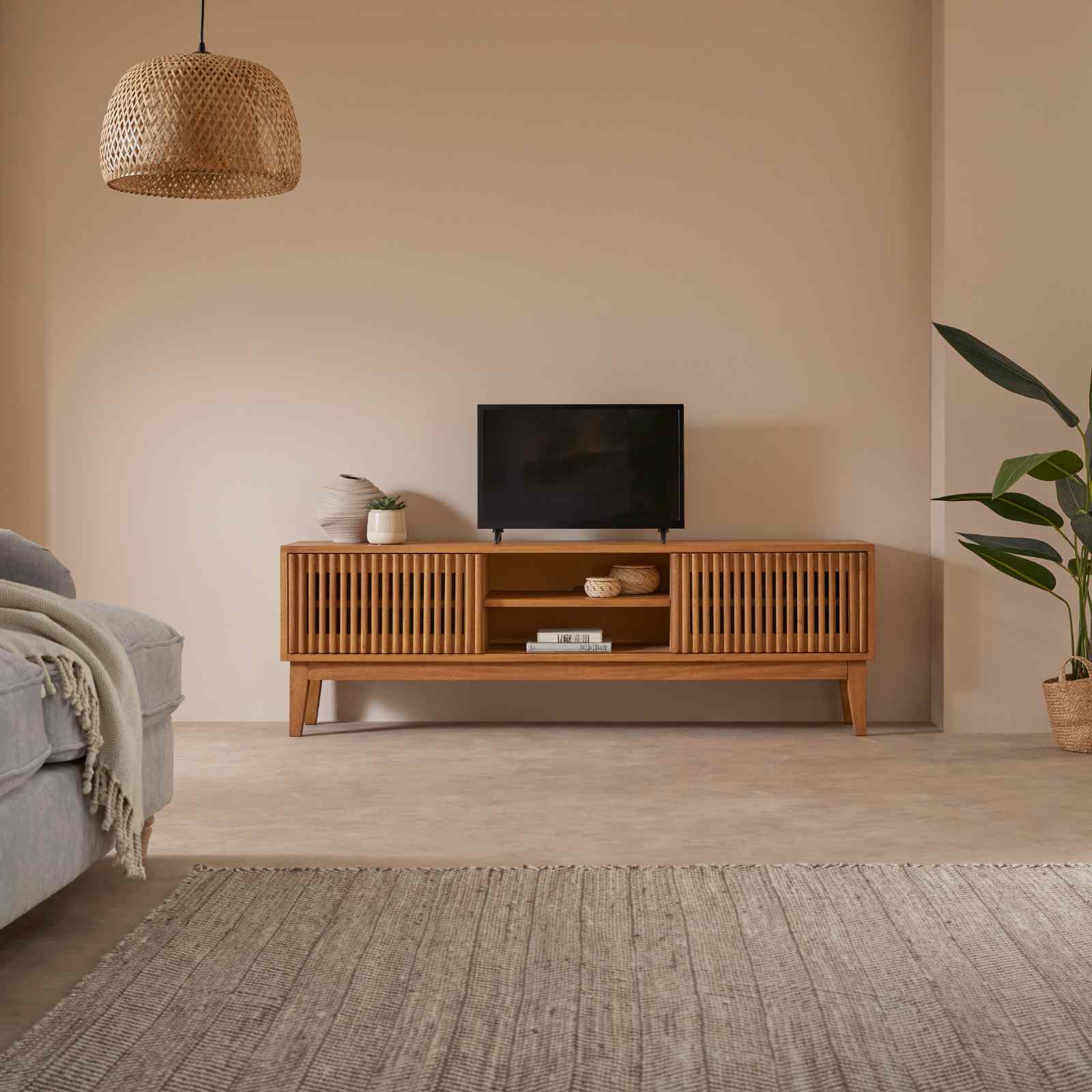 Melia Media Unit with Sliding Doors - Image 6