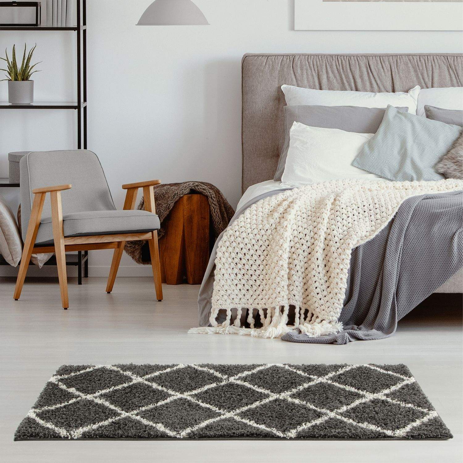 Moroccan Dark Grey Shaggy Rug | 540 - Image 14