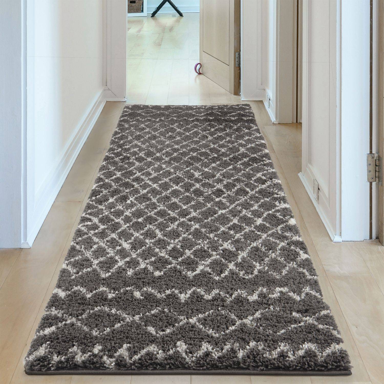 Moroccan Dark Grey Shaggy Rug | 940 - Image 16