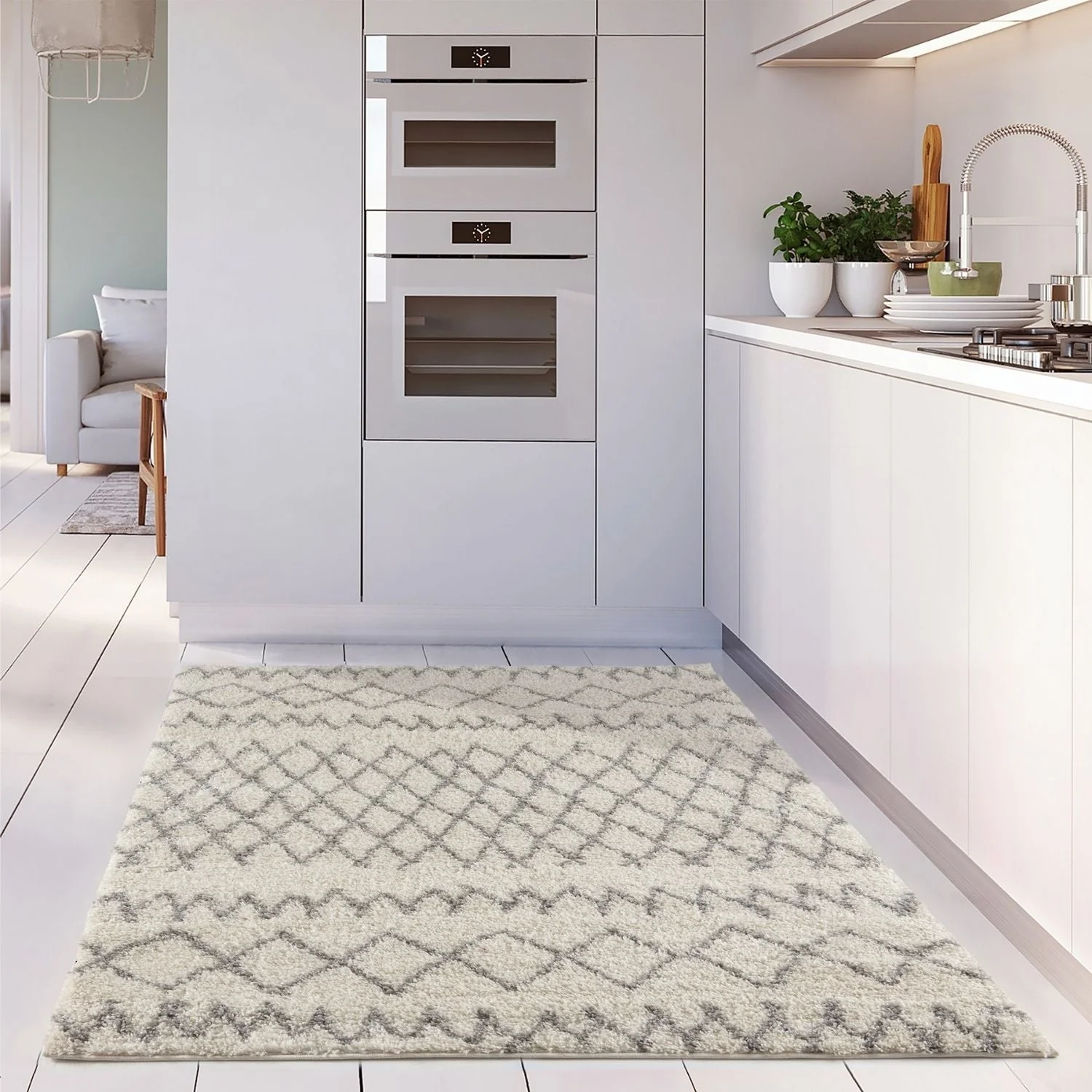 Moroccan Ivory Grey Shaggy Rug | 900 - Image 10