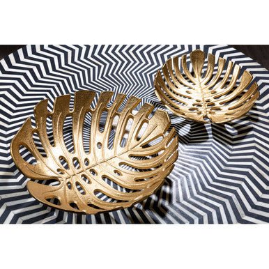 Prato Monstera Small Gold Finish Leaf Dish - Image 9