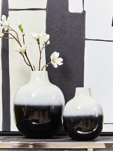 Ramus Small Black And White Ombre Vase - Image 6