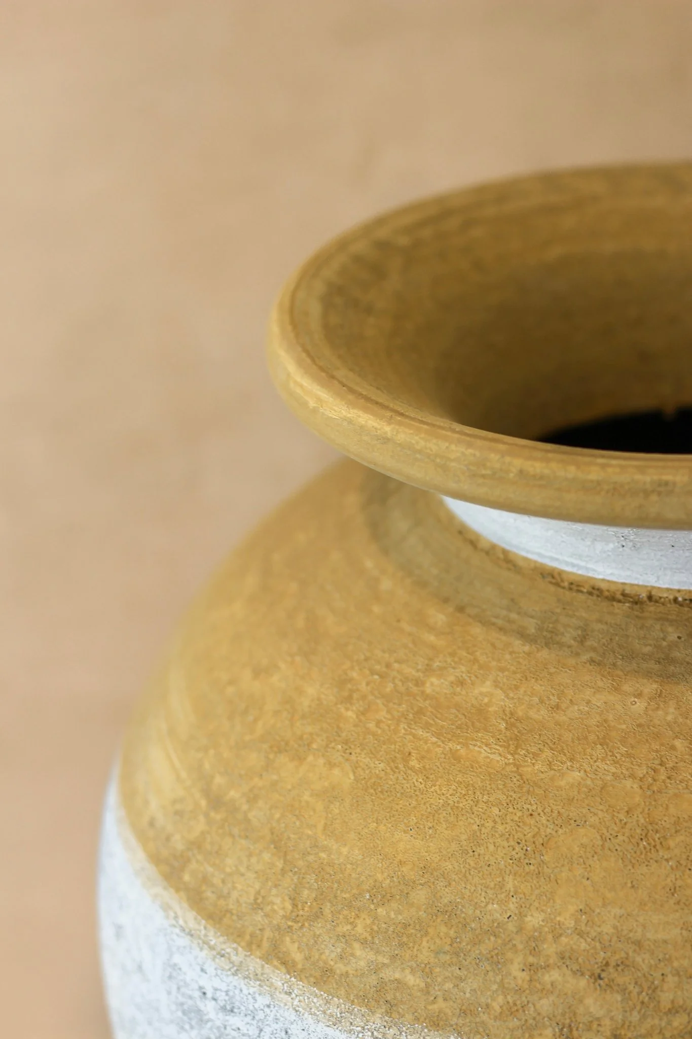 Rustic Indonesian Pot No 15 - Image 4