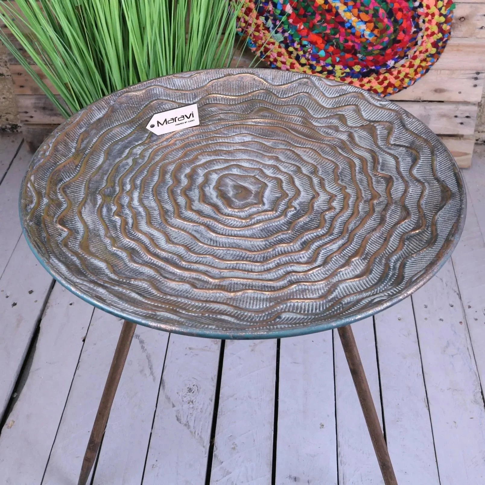 Ruwa Lightweight Antiqued Gold Tripod Side Table - Image 2