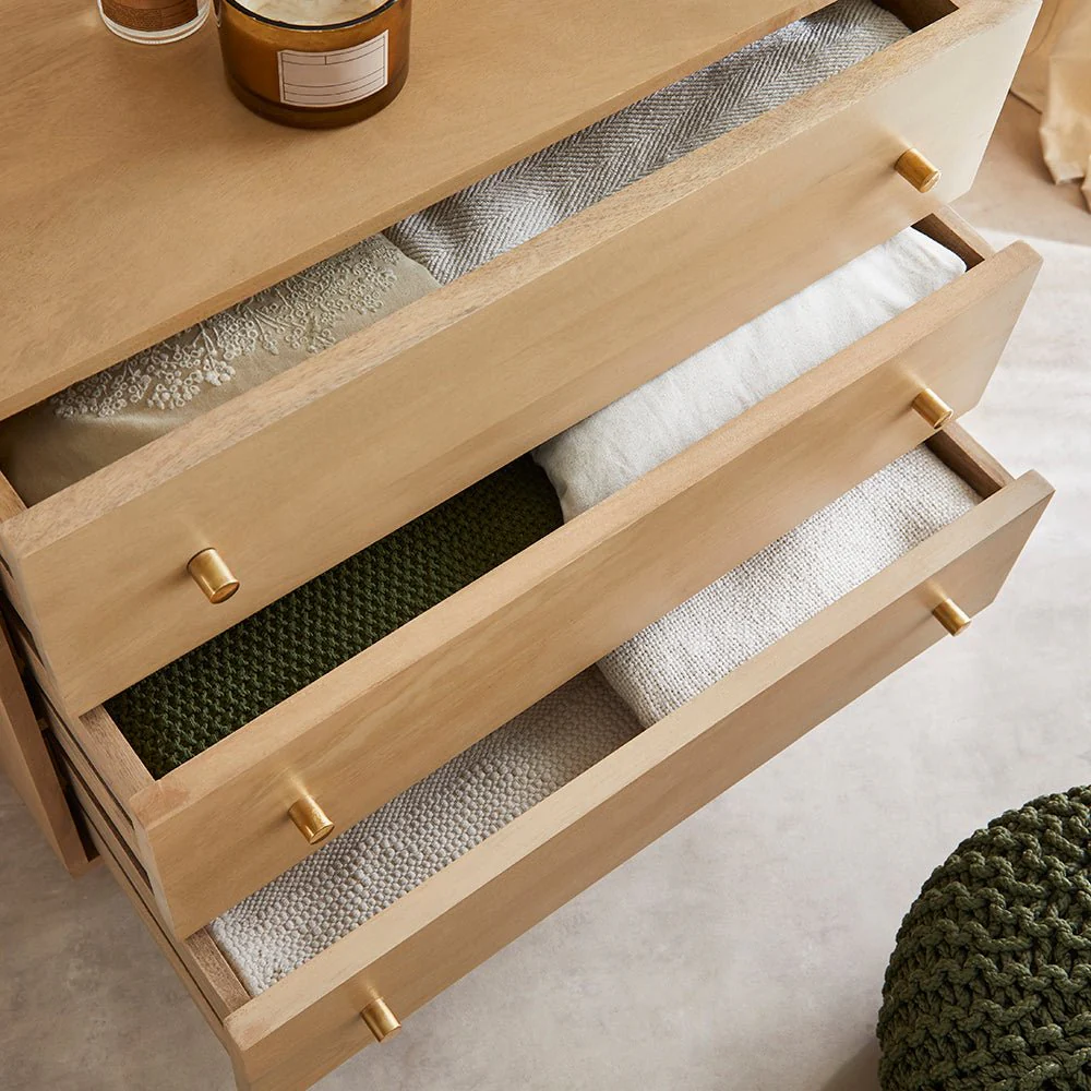 Scandinavian Light Oak Oslo Chest of 3 Drawers - Image 2