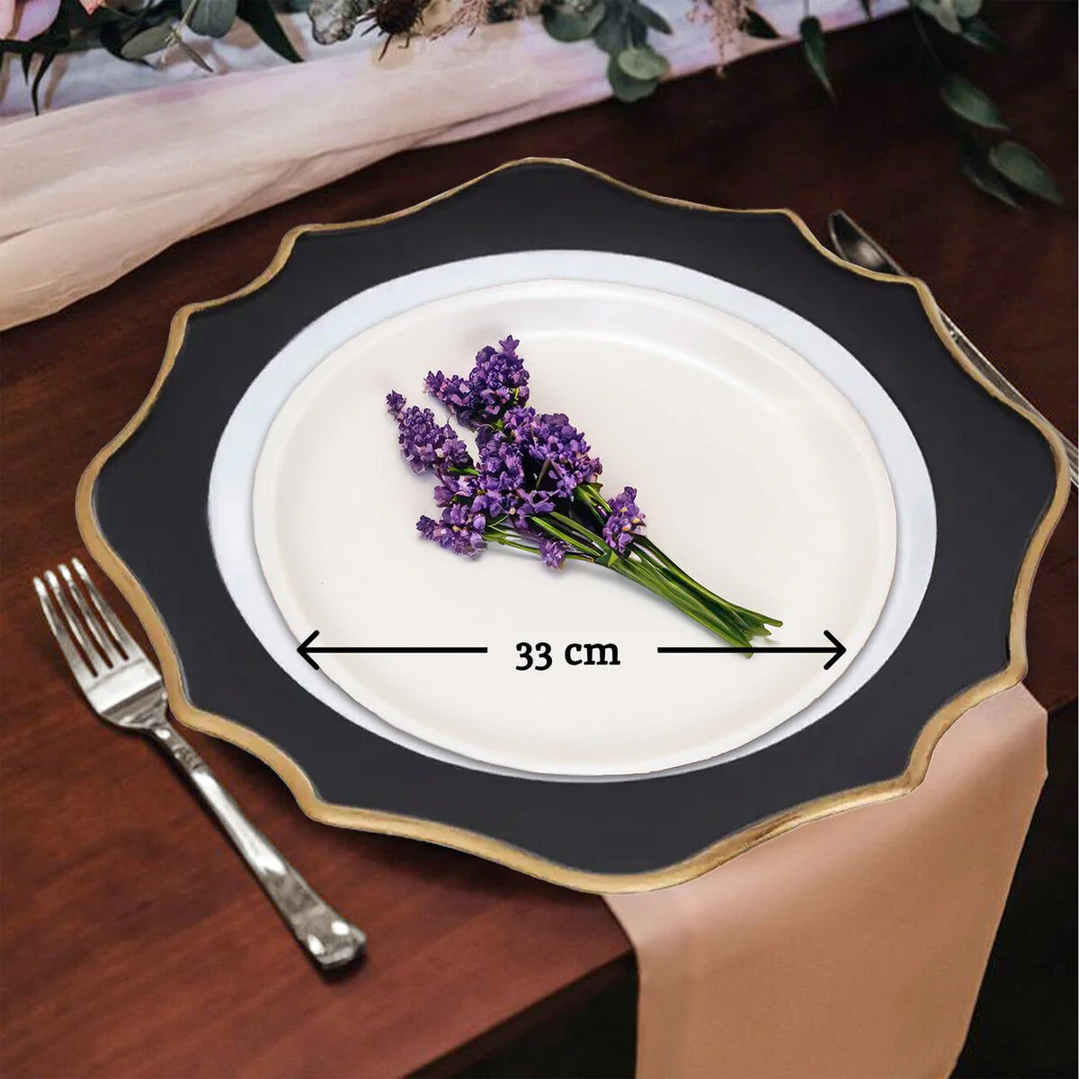 Set of 4 33cm Dia White and Black Round Charger Plates - Image 10