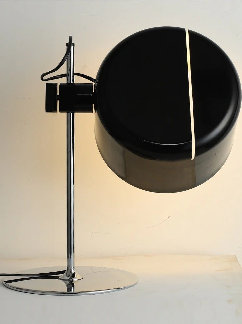 Simple Modern Model Room Living Room Table Lamp - Image 5