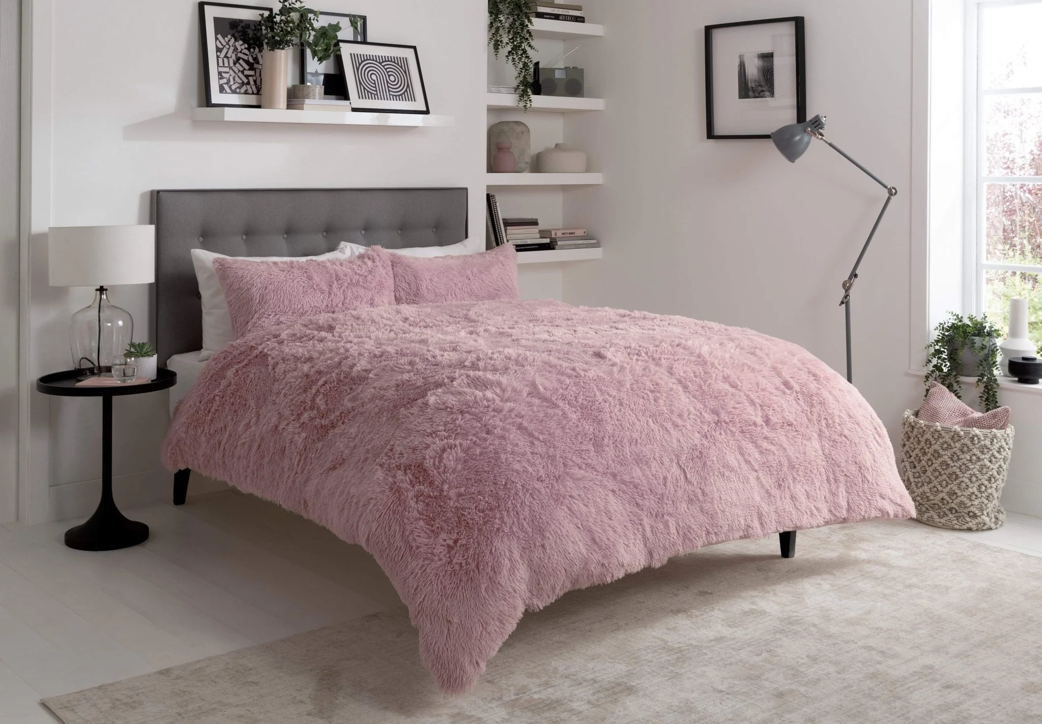 Snuggle & Cuddle Faux Fur Duvet Set for Winter Comfort Extra Soft Long Pile Bedding Available in Multiple Sizes and Elegant Colours - Image 2