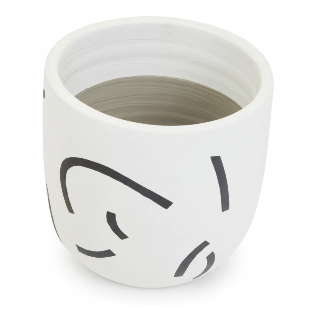 Tundra Black And White Planter
