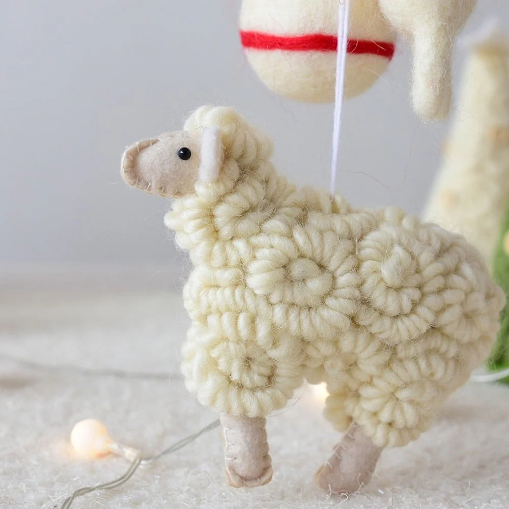 Wool felt little sheep Christmas pendant - Image 2